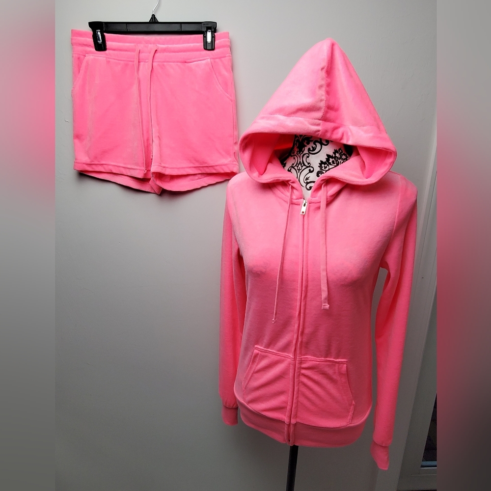 Fashion Nova Zip-Up Hoodie & Shorts Velour 2 Piece Suit Set Hot/Neon Pink S NWT